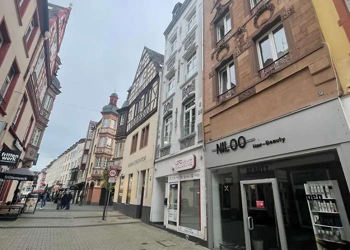 Apartment Wunder Schöne Ferienunterkunft Mitten Im Zentrum Von